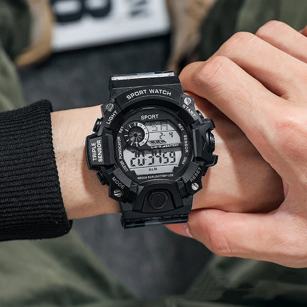 Men's Watch Digital Sports LED Backlight Electronic Watch Multi-function Alarm Date Chronograph Men's Outdoor Sports Clock The m