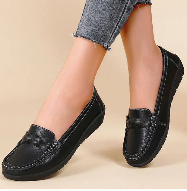 Woman Shoes 2025 New Soft Leather Flat Shoes Women's Loafers Flats Casual Shoes Women Footwear Female White Zapatos De Mujer