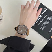 Brand Quartz Watch Youth Student Watch Vintage Square Dial Leather Belt Wristwatch Casual Fashion Men Women Gift Clock Wholesale