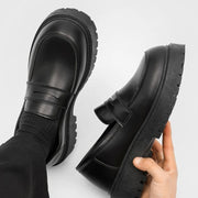 2025 Fashion New Men's Workwear Casual Big Toe Leather Shoes Niche Low Top Thick Sole Height Increasing Set Foot Men's Shoes