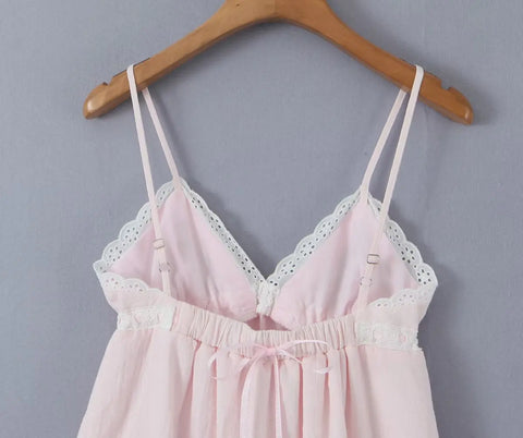 2023 Sexy Pink Spliced Embroidery Lace Deep V neck Mini Sling Dress Women Adjust Bow Ribbon Back Backless Party Robe Holiday