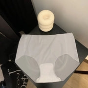 Summer Ice Silk Seamless Underwear Ladies Summer Ultra-thin Sense Quick-drying Pants 3D Peach Hip Fitness Briefs Panties