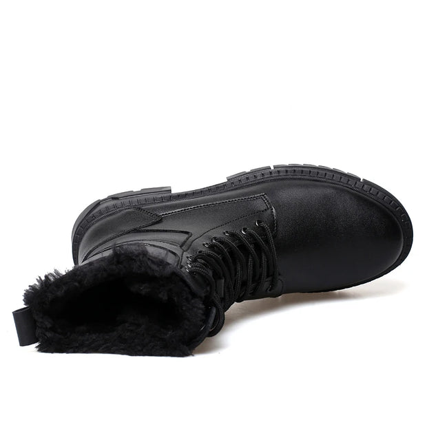 British Style Male Walking Footwear Luxury Brand Outdoor Boots High Quality Man Ankle Boots Warm Plush Fur Winter Shoes High Top