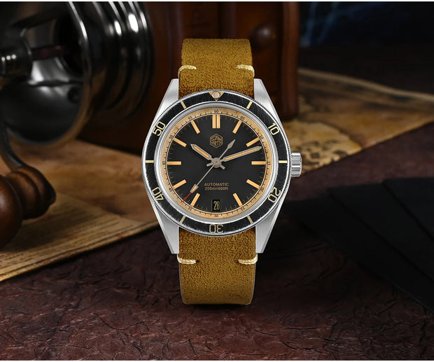 San Martin 39.5mm Men Dive Watch Vintage Distressed Effect NH35 Automatic Mechanical Watch Waterproof 200m C3 Lume SN0116 Reloj