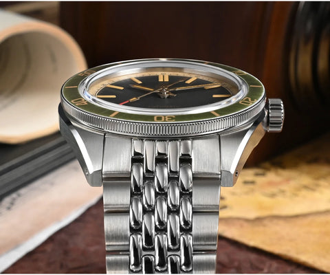 San Martin 39.5mm Men Dive Watch Vintage Distressed Effect NH35 Automatic Mechanical Watch Waterproof 200m C3 Lume SN0116 Reloj