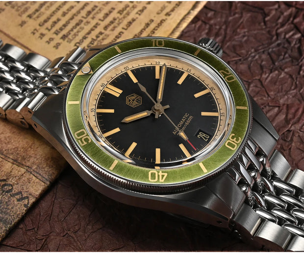 San Martin 39.5mm Men Dive Watch Vintage Distressed Effect NH35 Automatic Mechanical Watch Waterproof 200m C3 Lume SN0116 Reloj