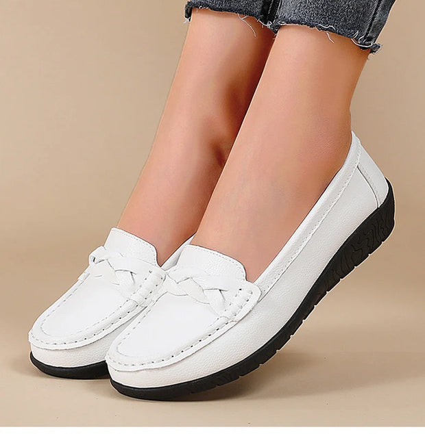 Woman Shoes 2025 New Soft Leather Flat Shoes Women's Loafers Flats Casual Shoes Women Footwear Female White Zapatos De Mujer