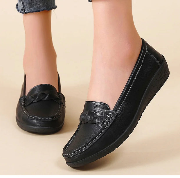 Woman Shoes 2025 New Soft Leather Flat Shoes Women's Loafers Flats Casual Shoes Women Footwear Female White Zapatos De Mujer
